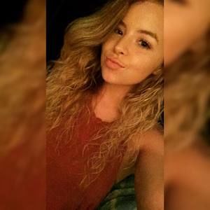 Meet your Posher, Abigail